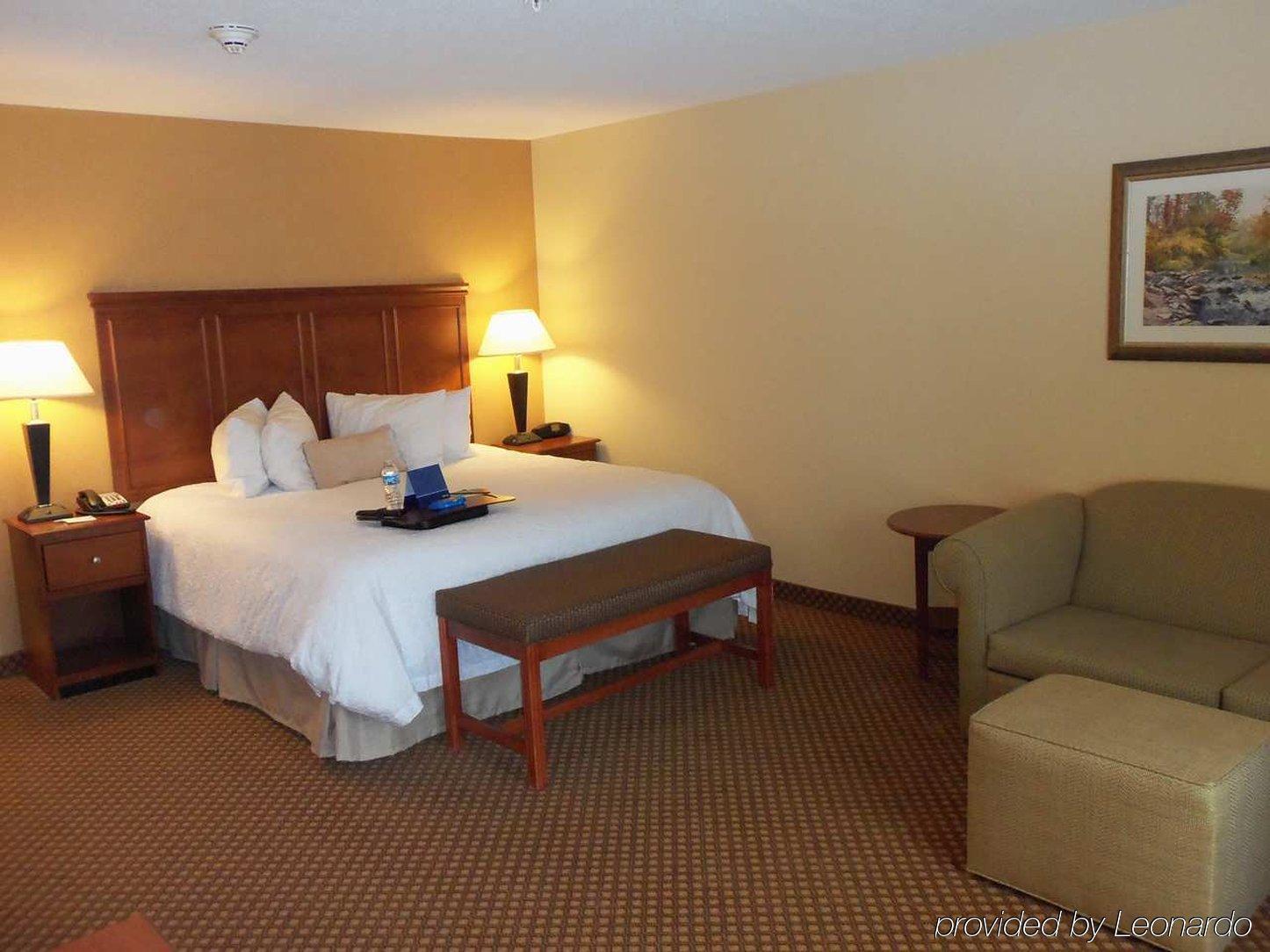 Hampton Inn & Suites Detroit/Chesterfield Екстериор снимка