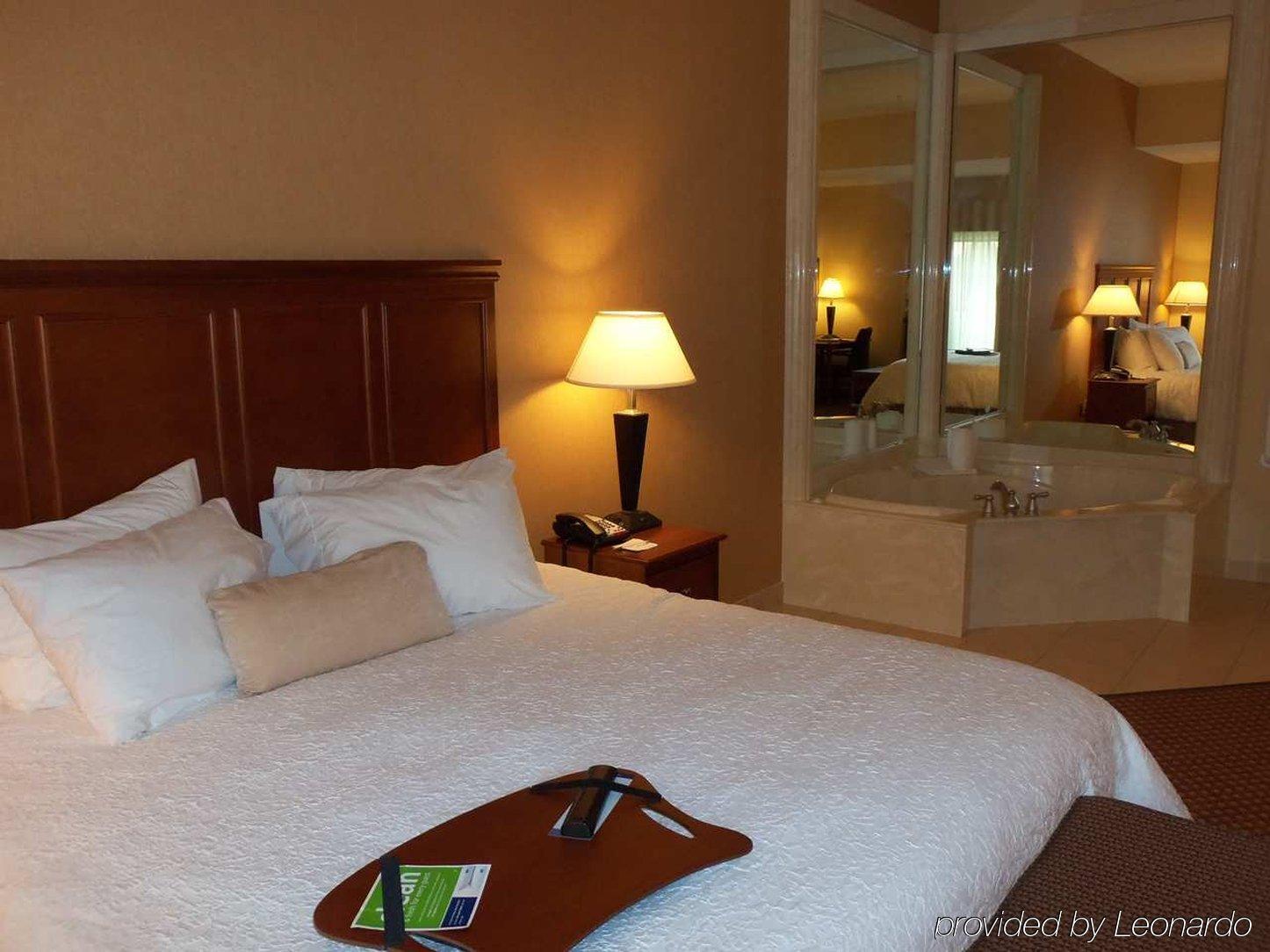 Hampton Inn & Suites Detroit/Chesterfield Екстериор снимка