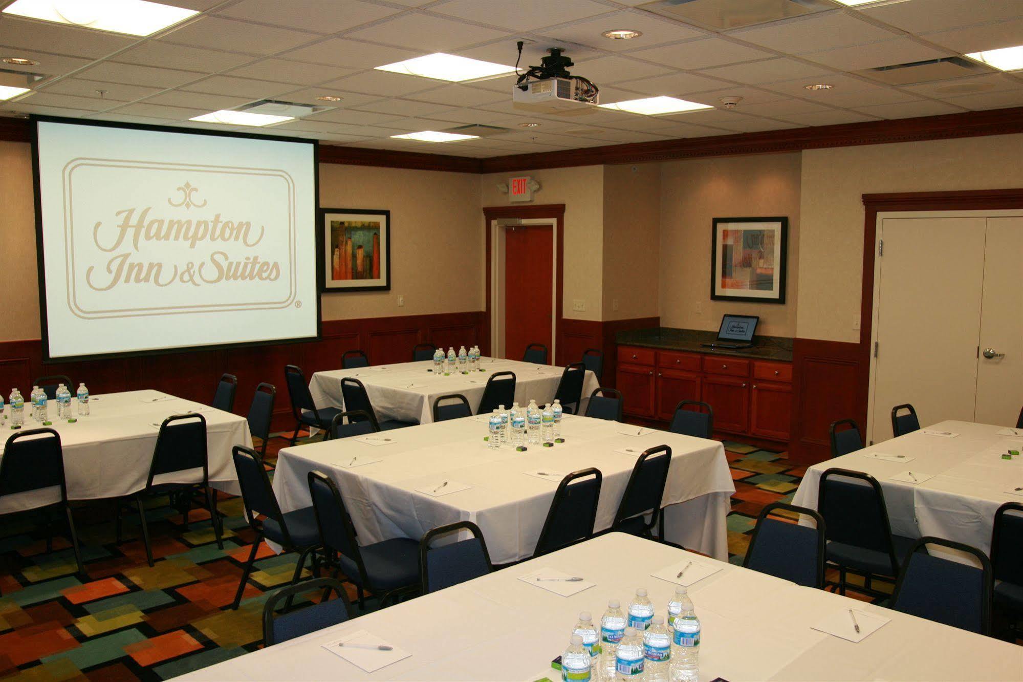 Hampton Inn & Suites Detroit/Chesterfield Екстериор снимка